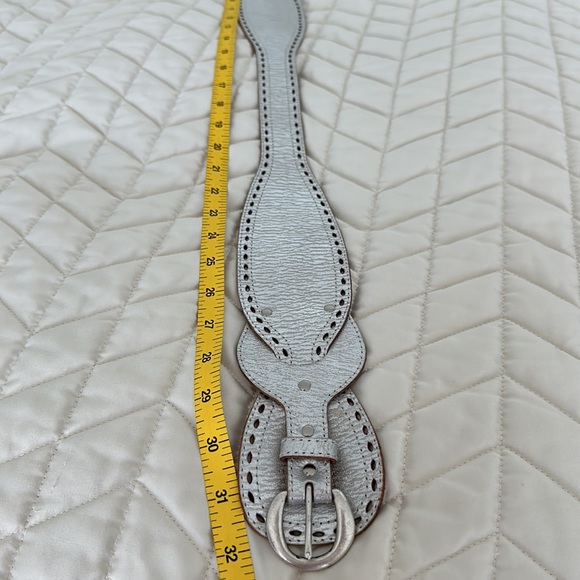 LINEA PELLE Silver metallic leather belt Size S. - Picture 8 of 10